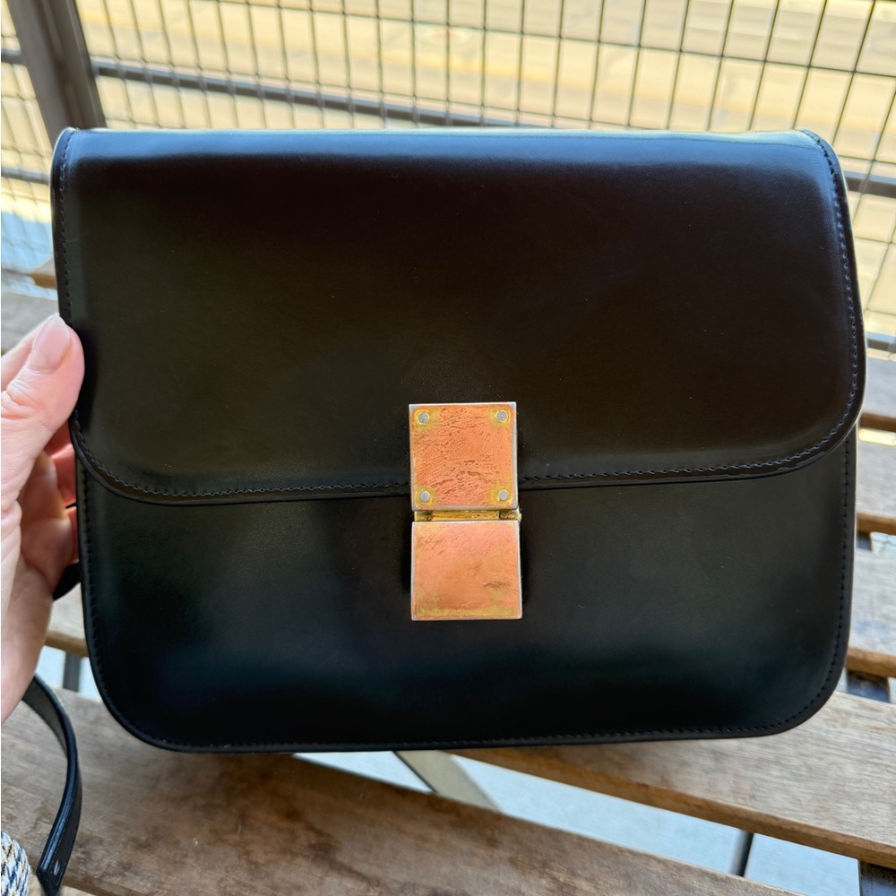 Céline box standard size in black - requires maintenance